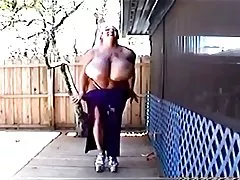 تلال ماكسي تفعل ما تفعله أفضل.