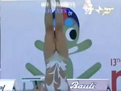 سباحة متزامنة عفوا-الساقين كس عرض الانقسام