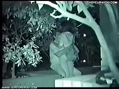 مهرجان الجنس في الهواء الطلق في زاوية منخفضة