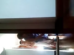 المنظف يريد أن يمارس الجنس