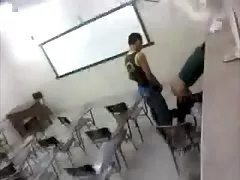 اشتعلت الداعر في الفصول الدراسية